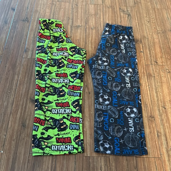 Two pieces boys pyjamas pants age 4-5 - Picture 2 of 6